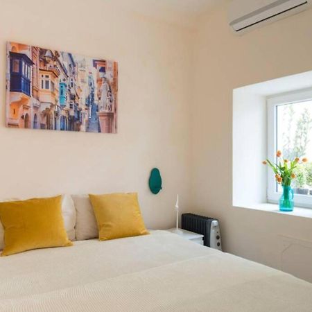 Authentic Gf Apartment With Terrace At The 3 Cities Marina Cospicua المظهر الخارجي الصورة