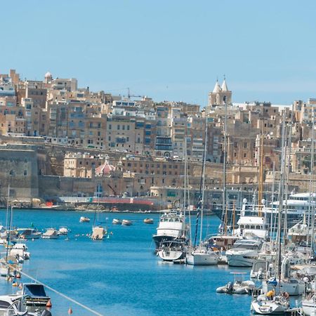 Authentic Gf Apartment With Terrace At The 3 Cities Marina Cospicua المظهر الخارجي الصورة